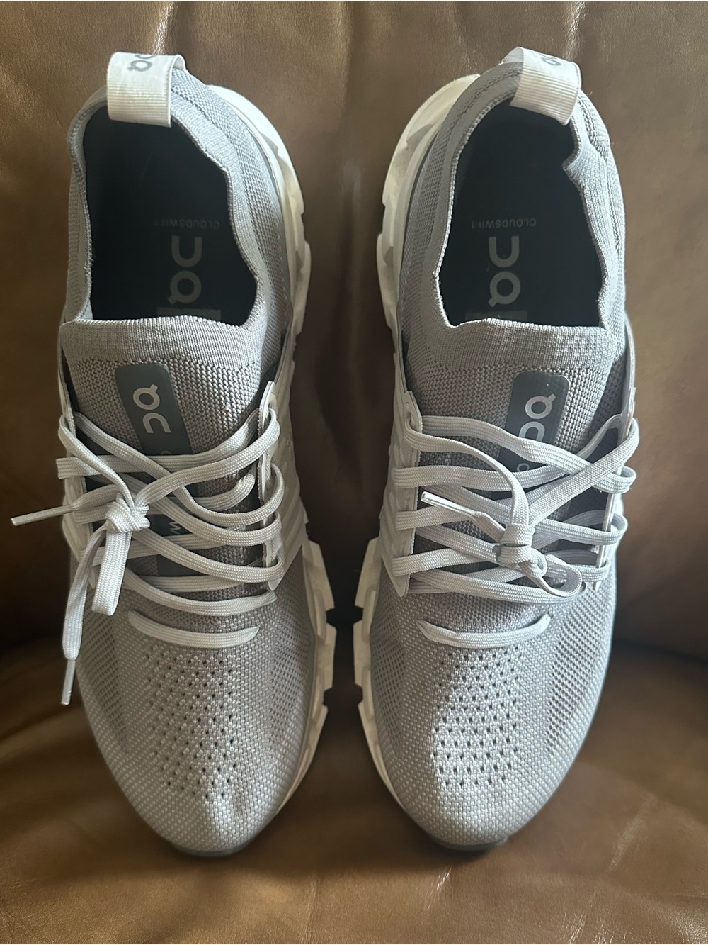 On Cloudswift Men's Light Gray Athletic Shoes
